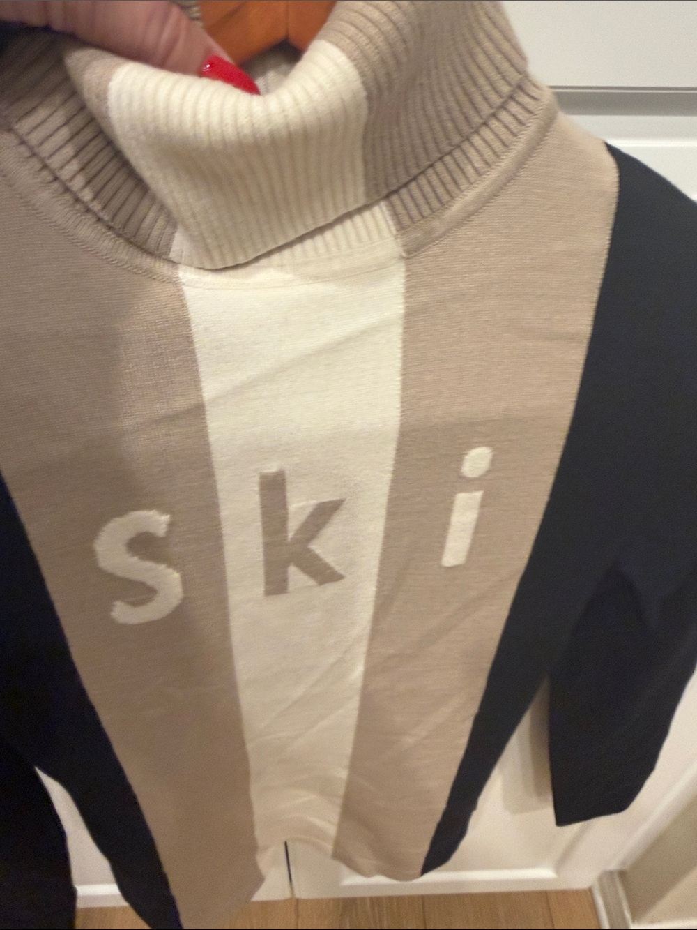 Alp N Rock Black and Beige Cream 'Ski' Turtleneck Sweater - Picture 6 of 8